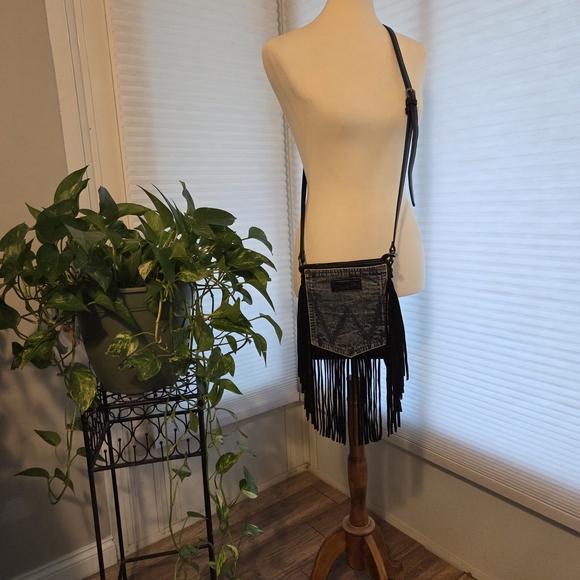 Wrangler Black and Blue Fringe Crossbody Bag - Picture 2 of 5